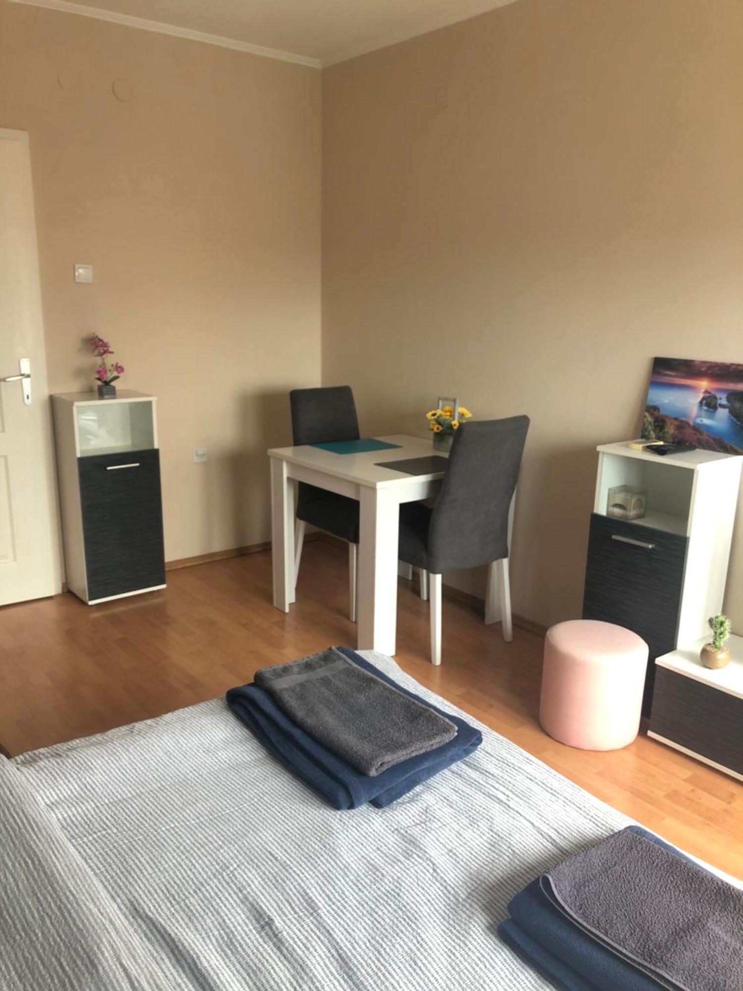 City Sunset Studio Subotica Zewnętrze zdjęcie